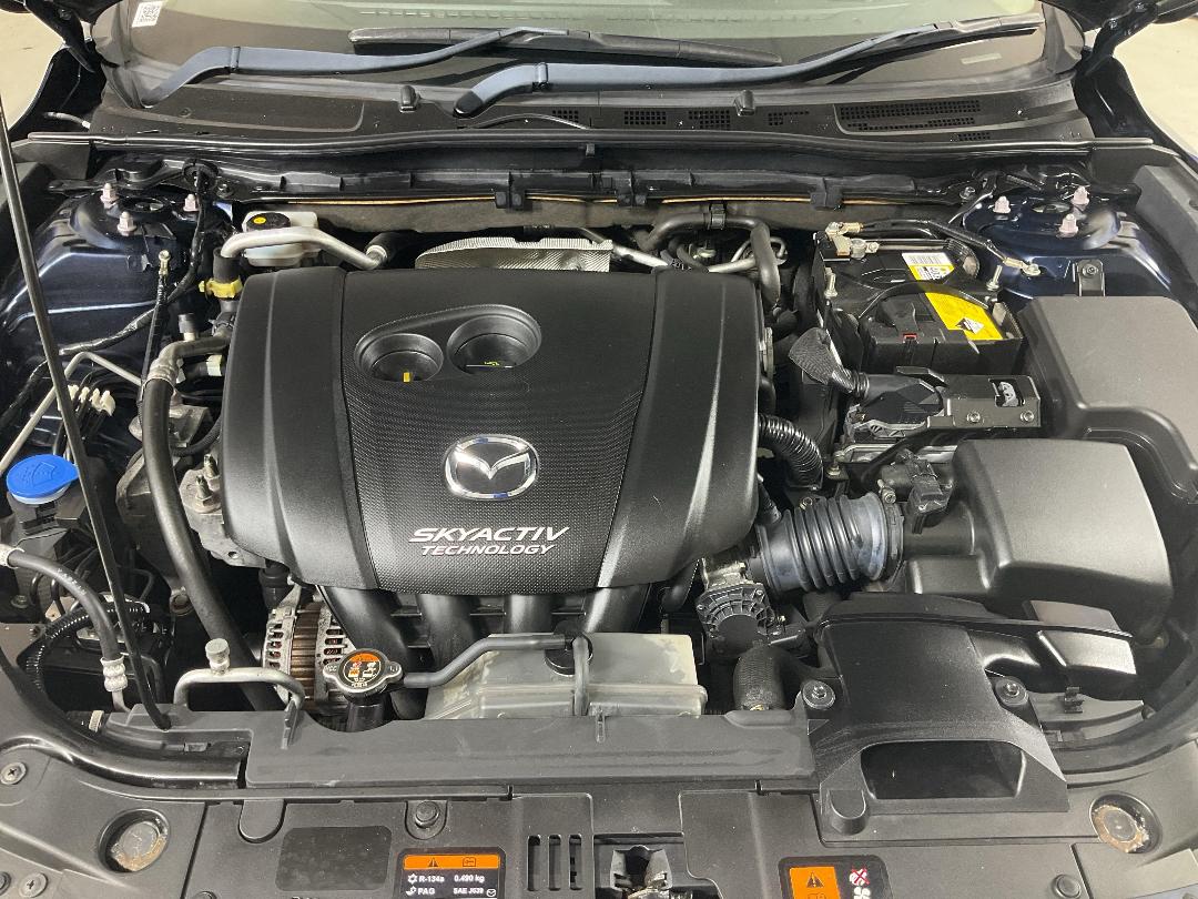 Photo '13' of Mazda Mazda3