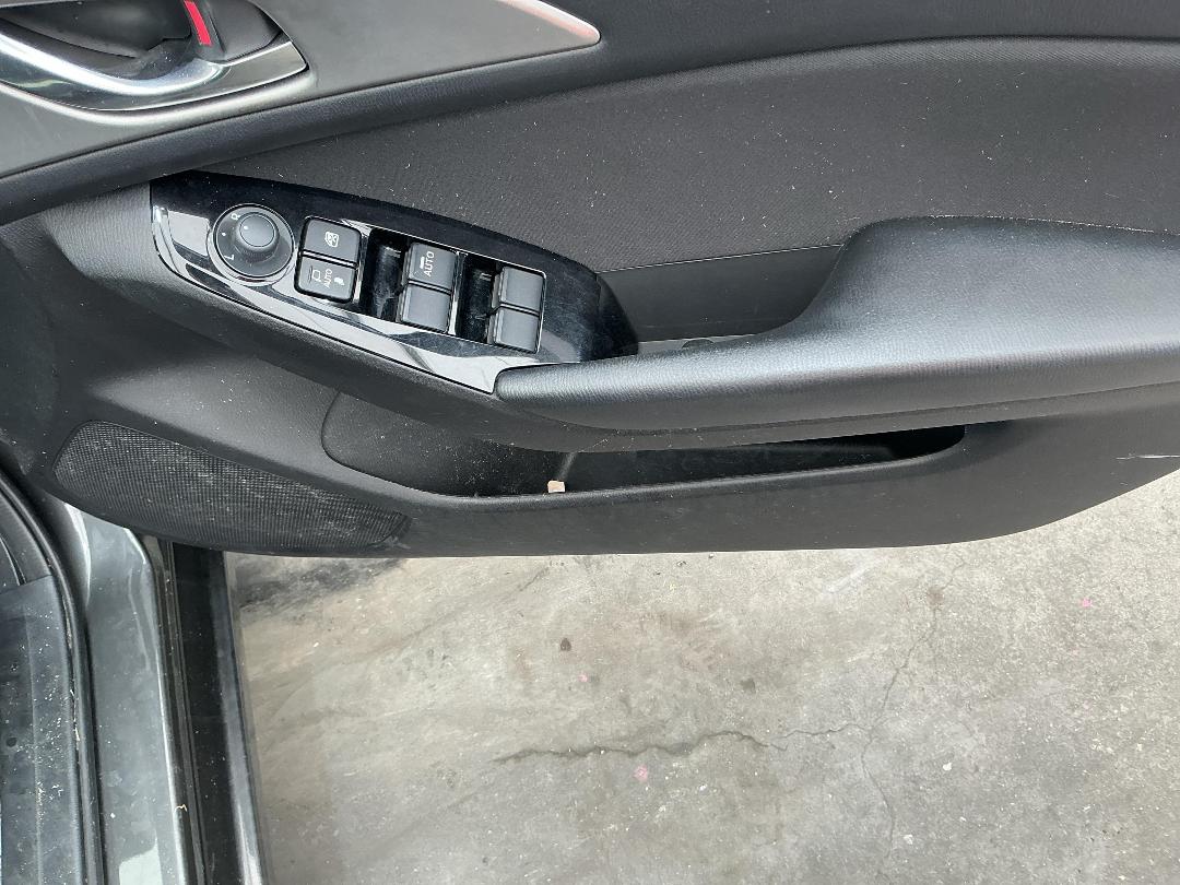 Photo '8' of Mazda Mazda3 GSX