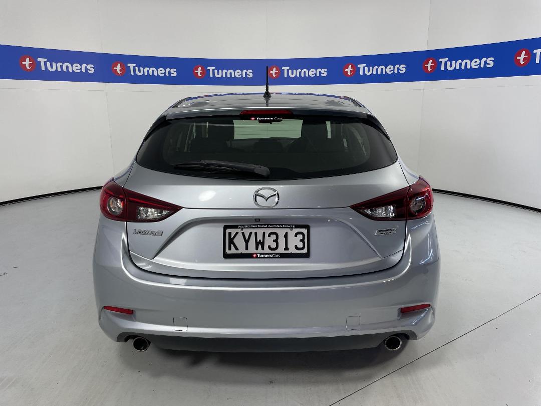 Photo '6' of Mazda Mazda3