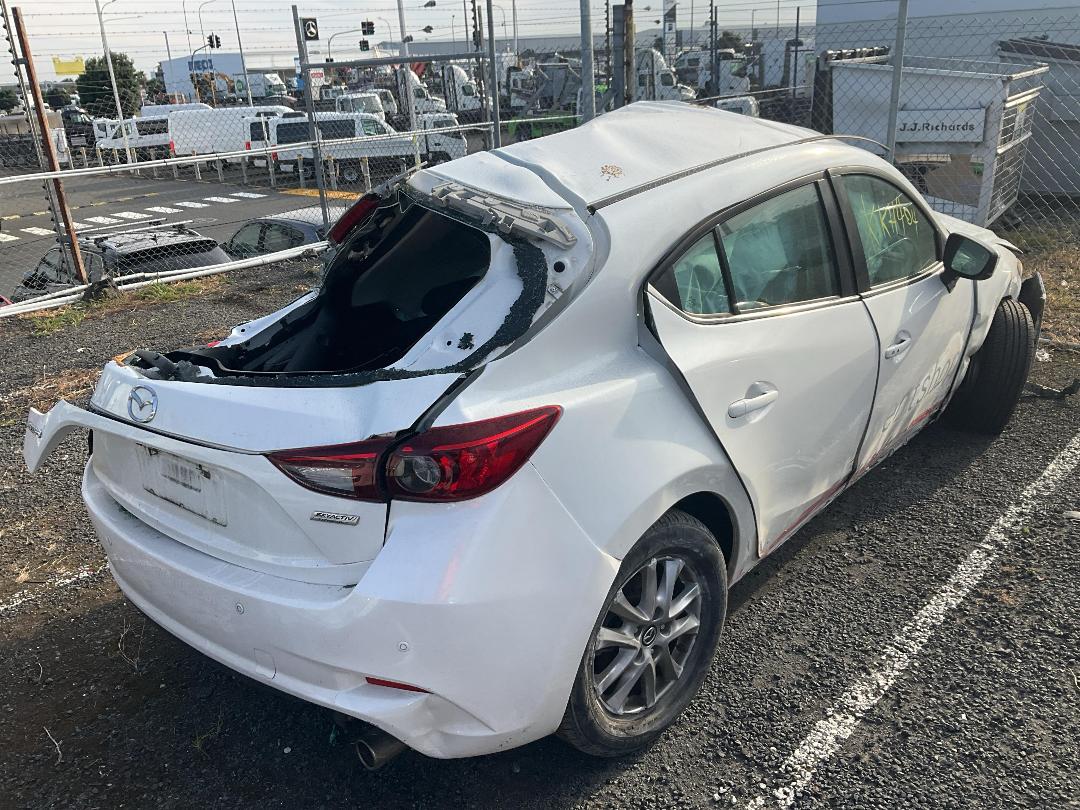 Photo '8' of Mazda Mazda3 GSX