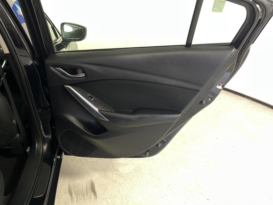 Photo '19' of Mazda Mazda6 Photo '19' of Mazda Mazda6