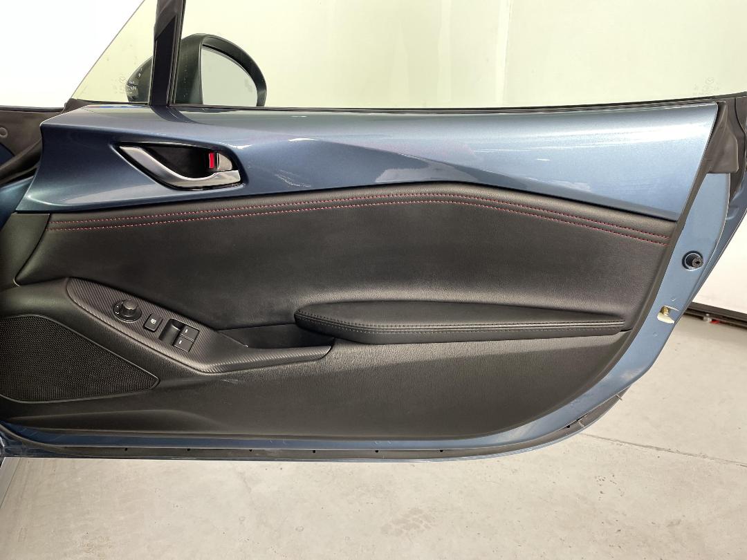 Photo '15' of Mazda MX-5 Photo '15' of Mazda MX-5