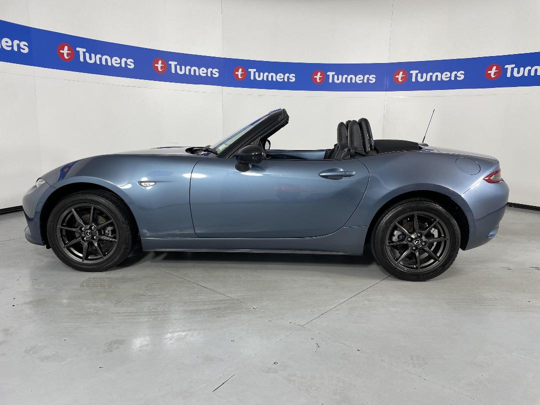 Photo '22' of Mazda MX-5 Photo '22' of Mazda MX-5