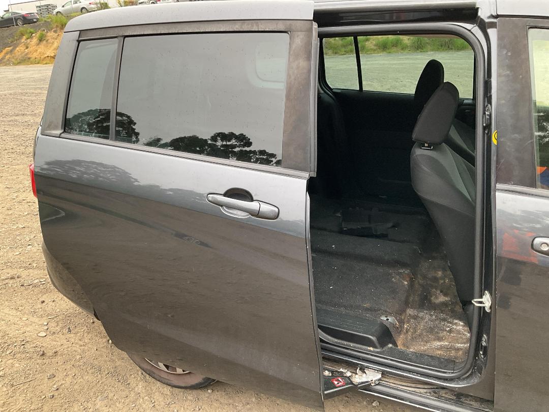 Photo '9' of Mazda Premacy Photo '9' of Mazda Premacy