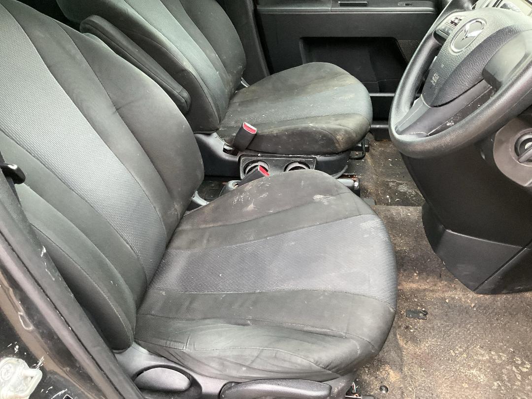 Photo '7' of Mazda Premacy Photo '7' of Mazda Premacy