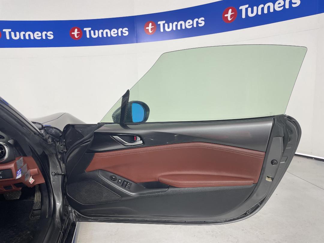 Photo '15' of Mazda Roadster Photo '15' of Mazda Roadster