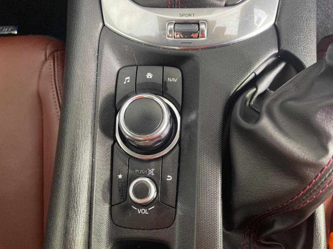 Photo '22' of Mazda Roadster Photo '22' of Mazda Roadster