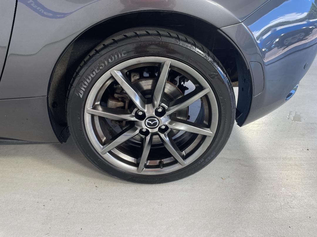 Photo '11' of Mazda Roadster