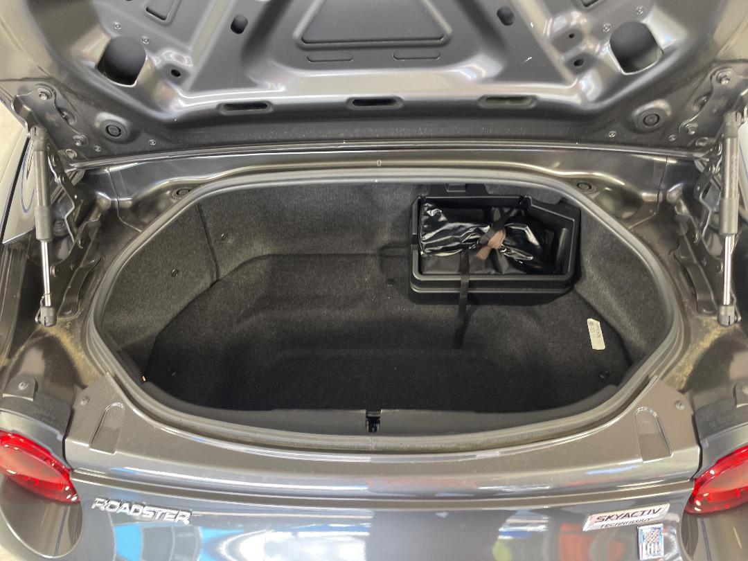 Photo '14' of Mazda Roadster