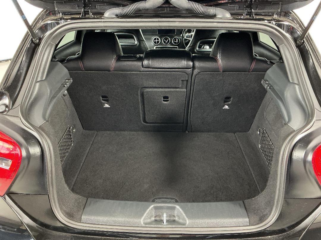 Photo '14' of Mercedes-Benz A-Class