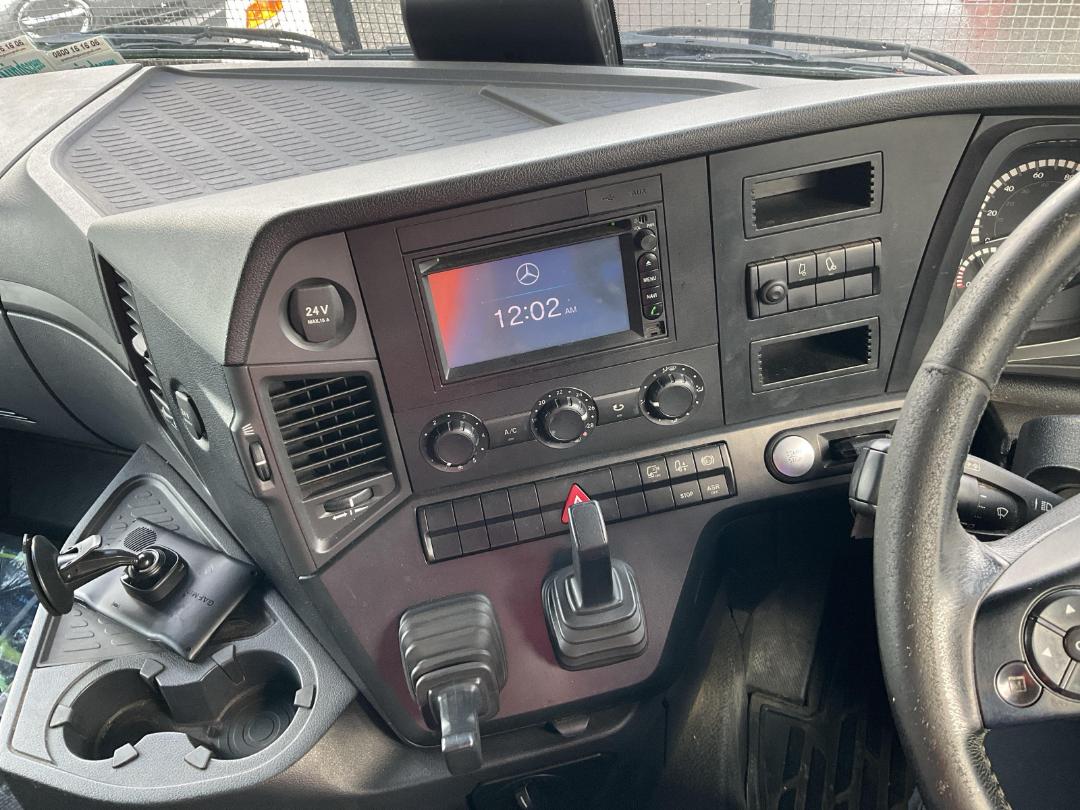 Photo '7' of Mercedes-Benz Arocs RIGID 3253L 8X4 Curtainsider Photo '7' of Mercedes-Benz Arocs RIGID 3253L 8X4 Curtainsider