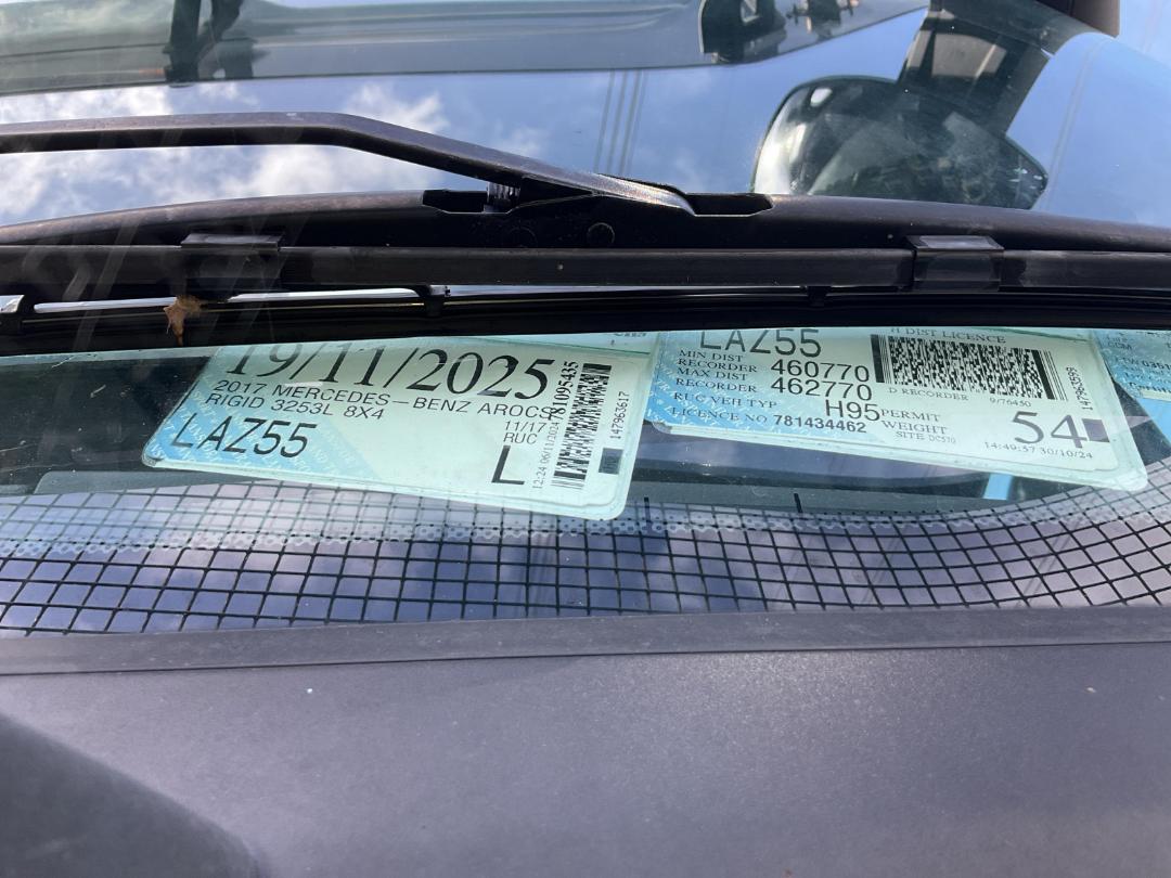 Photo '12' of Mercedes-Benz Arocs RIGID 3253L 8X4 Curtainsider Photo '12' of Mercedes-Benz Arocs RIGID 3253L 8X4 Curtainsider