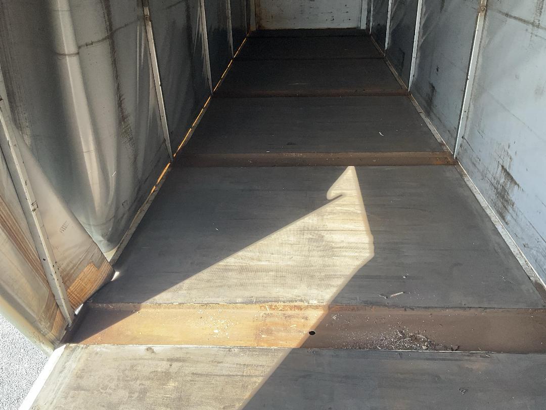 Photo '37' of Mercedes-Benz Arocs RIGID 3253L 8X4 Curtainsider