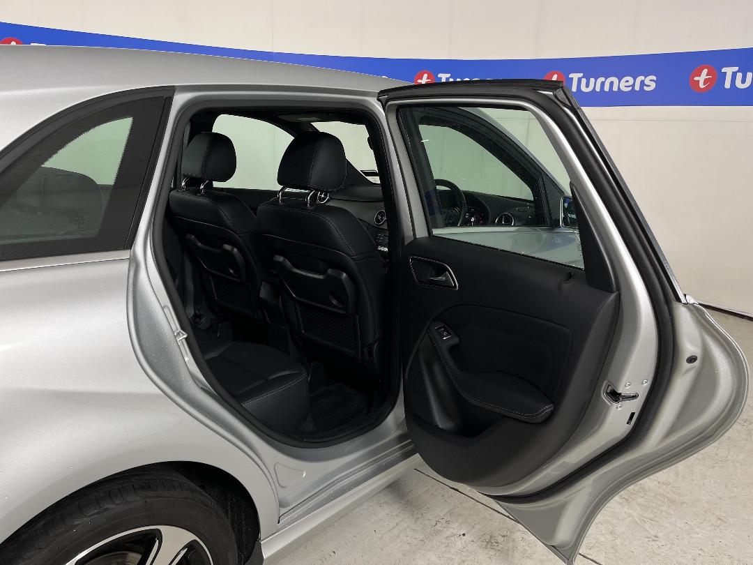 Photo '19' of Mercedes-Benz B-Class