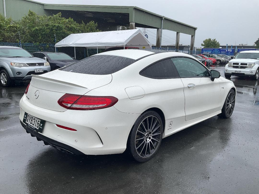 Photo '7' of Mercedes-Benz C