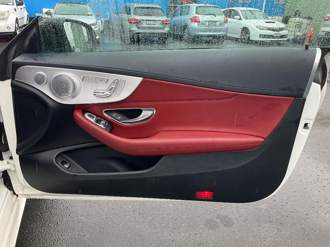 Photo '15' of Mercedes-Benz C