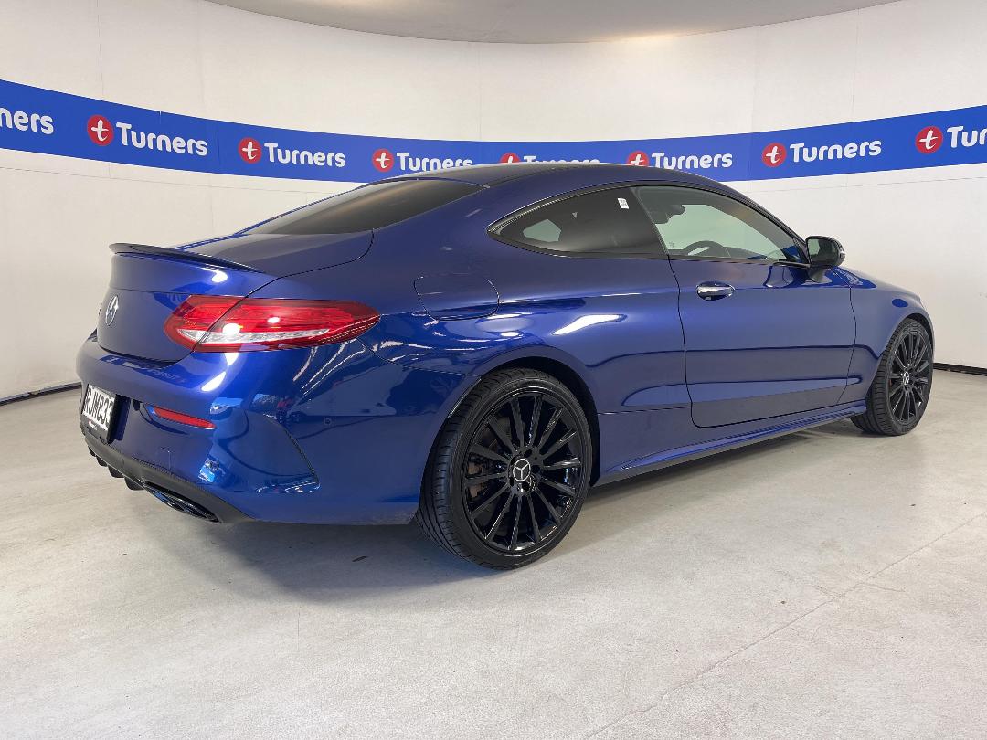 Photo '7' of Mercedes-Benz C-Class Photo '7' of Mercedes-Benz C-Class