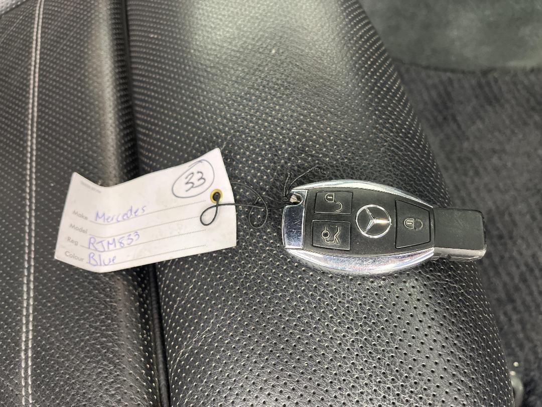 Photo '21' of Mercedes-Benz C-Class Photo '21' of Mercedes-Benz C-Class