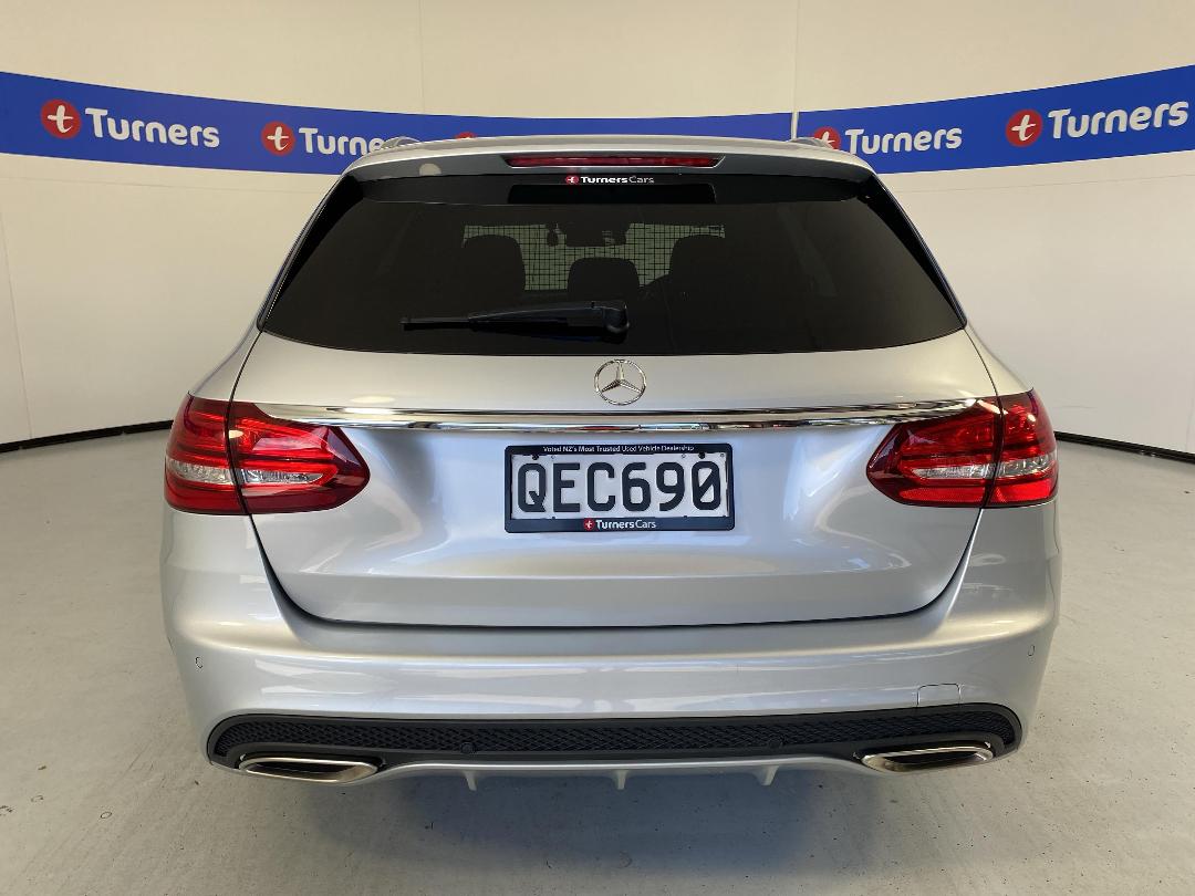 Photo '6' of Mercedes-Benz C-Class Photo '6' of Mercedes-Benz C-Class