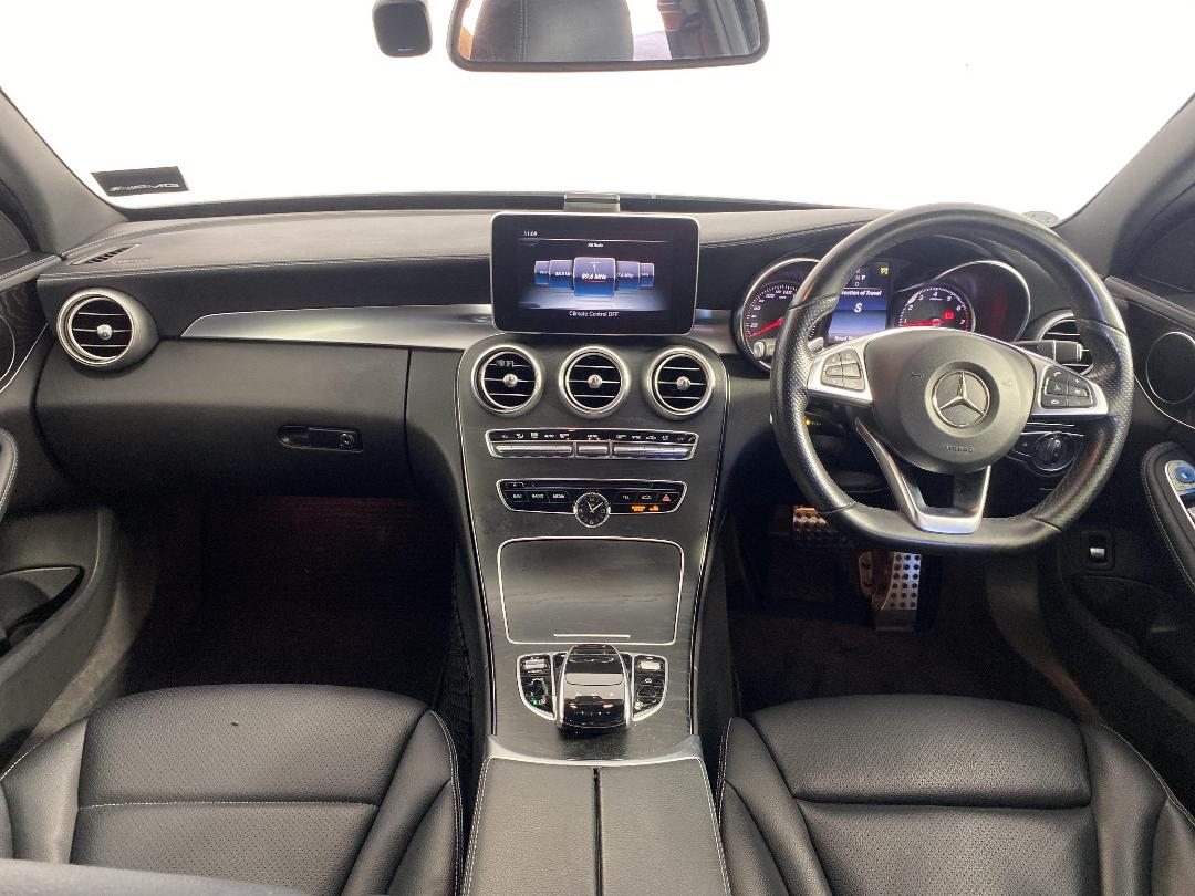 Photo '17' of Mercedes-Benz C-Class Photo '17' of Mercedes-Benz C-Class