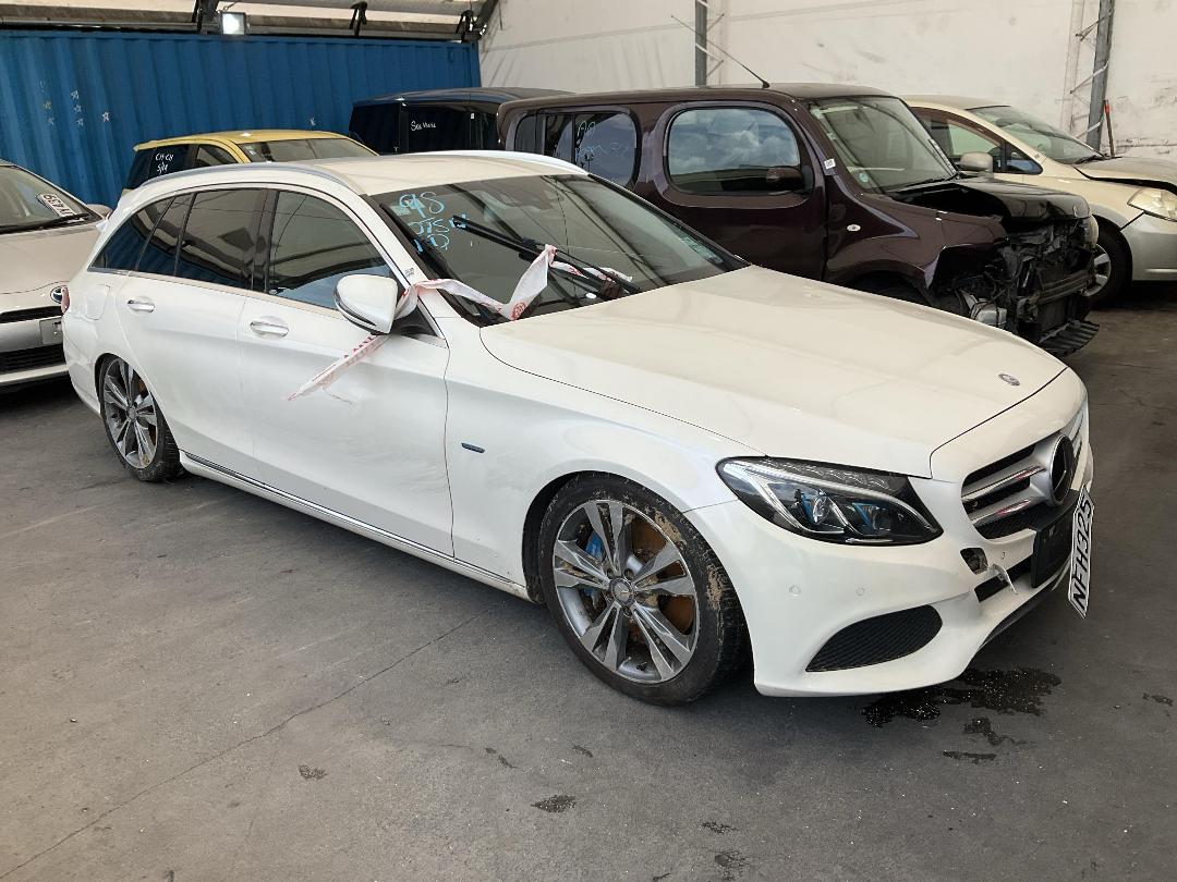 Photo '2' of Mercedes-Benz C350 E Photo '2' of Mercedes-Benz C350 E