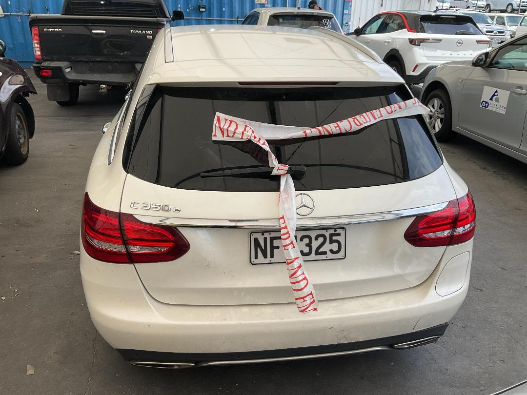 Photo '11' of Mercedes-Benz C350 E Photo '11' of Mercedes-Benz C350 E