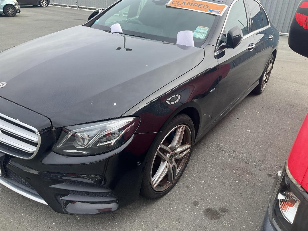 Photo '2' of Mercedes-Benz E350 E Hybrid