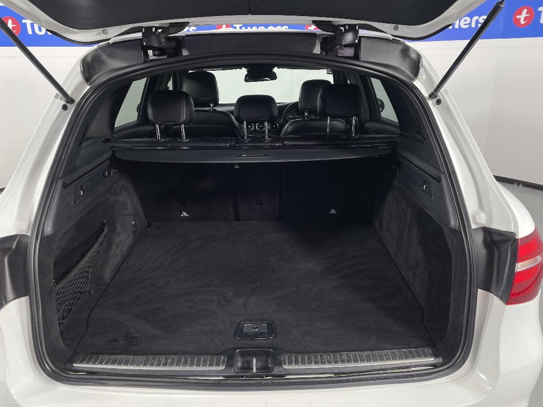 Photo '14' of Mercedes-Benz GLC220D Photo '14' of Mercedes-Benz GLC220D