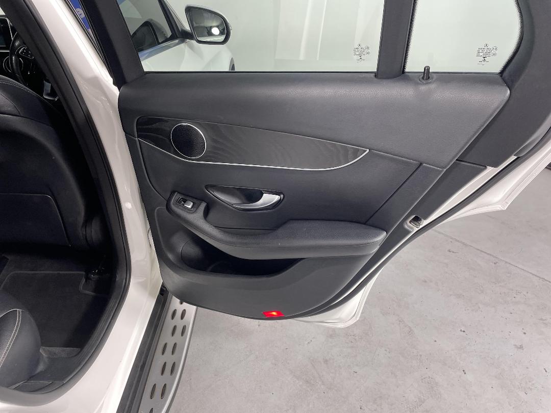 Photo '19' of Mercedes-Benz GLC220D Photo '19' of Mercedes-Benz GLC220D