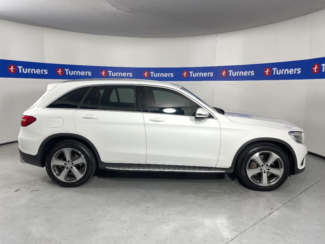 Photo '24' of Mercedes-Benz GLC220D Photo '24' of Mercedes-Benz GLC220D