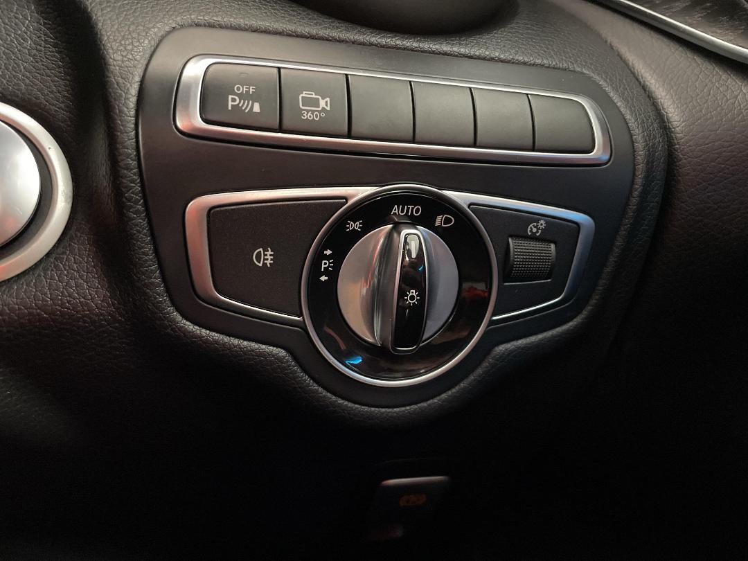 Photo '29' of Mercedes-Benz GLC220D Photo '29' of Mercedes-Benz GLC220D