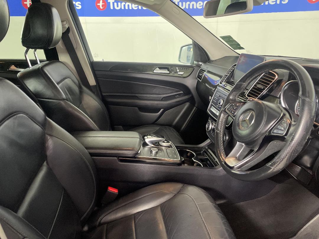 Photo '16' of Mercedes-Benz GLS 350D Photo '16' of Mercedes-Benz GLS 350D