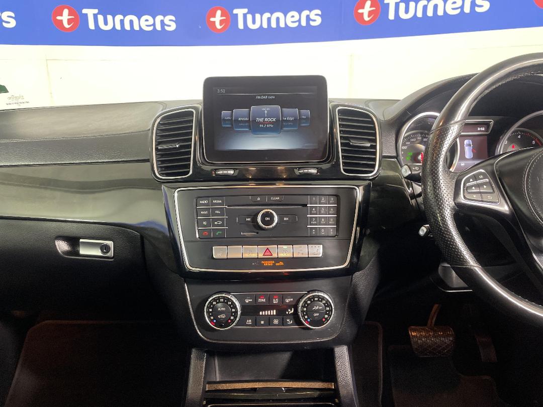 Photo '18' of Mercedes-Benz GLS 350D Photo '18' of Mercedes-Benz GLS 350D