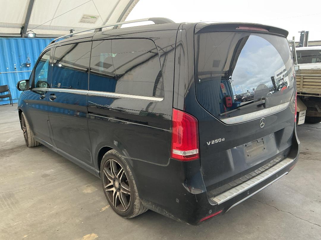 Photo '4' of Mercedes-Benz V-Class V250 D Avantgarde Photo '4' of Mercedes-Benz V-Class V250 D Avantgarde