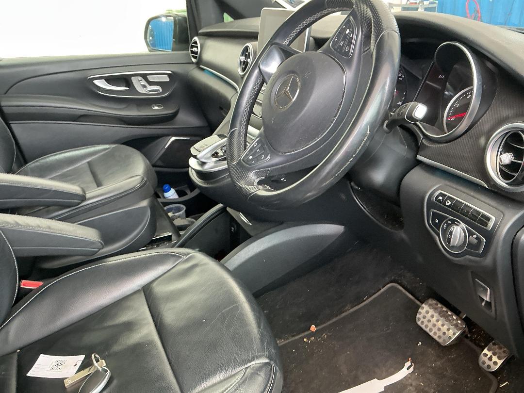 Photo '9' of Mercedes-Benz V-Class V250 D Avantgarde Photo '9' of Mercedes-Benz V-Class V250 D Avantgarde