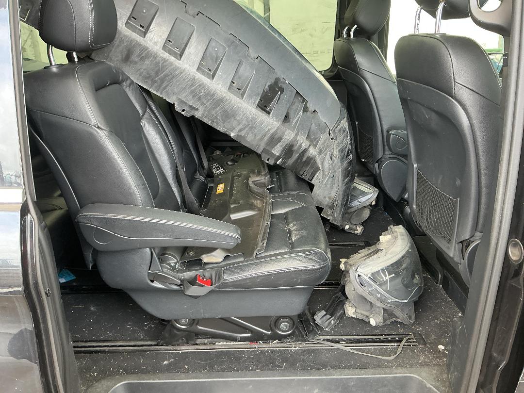 Photo '7' of Mercedes-Benz V-Class V250 D Avantgarde Photo '7' of Mercedes-Benz V-Class V250 D Avantgarde