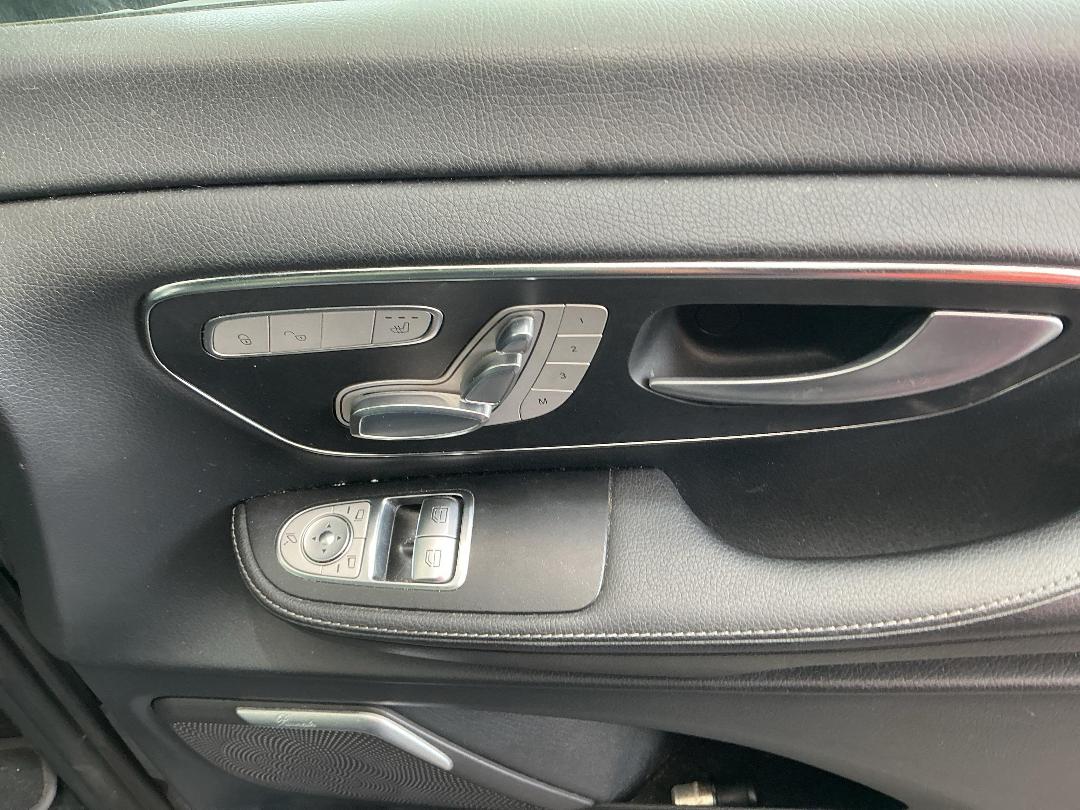 Photo '8' of Mercedes-Benz V-Class V250 D Avantgarde Photo '8' of Mercedes-Benz V-Class V250 D Avantgarde