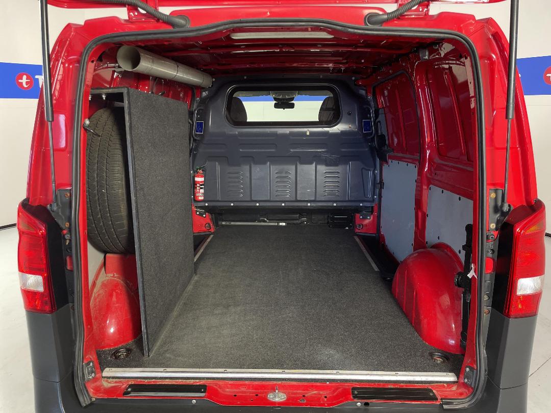 Photo '14' of Mercedes-Benz Vito