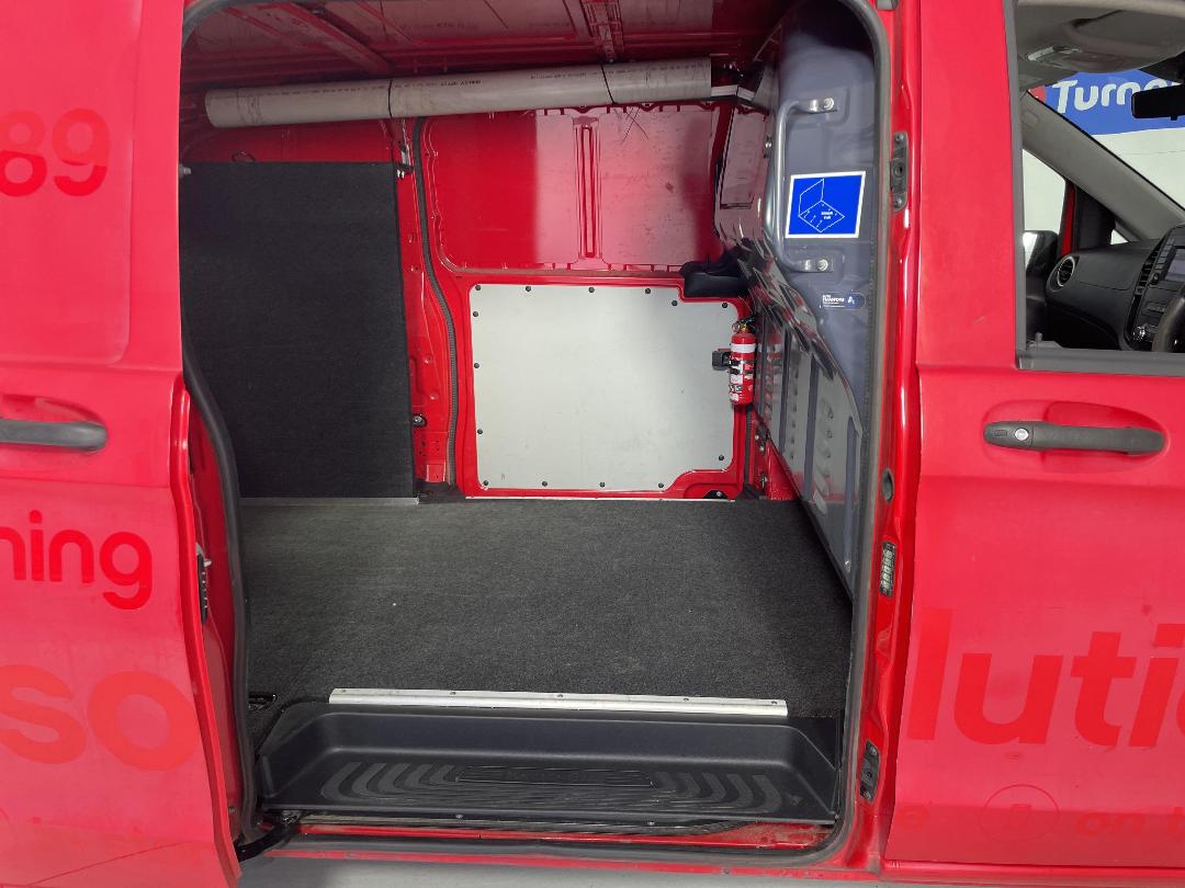 Photo '19' of Mercedes-Benz Vito