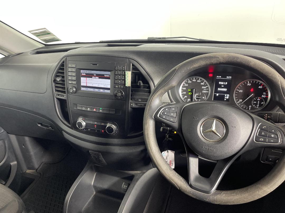 Photo '18' of Mercedes-Benz Vito