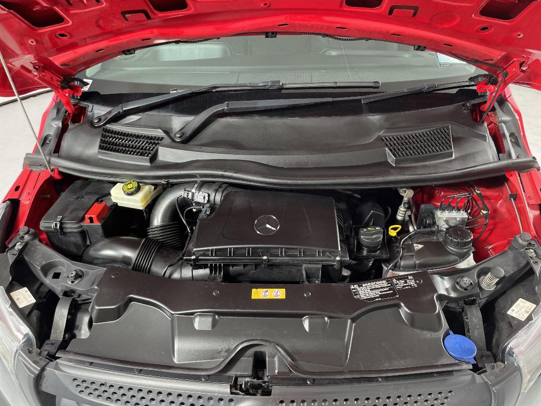 Photo '13' of Mercedes-Benz Vito Photo '13' of Mercedes-Benz Vito