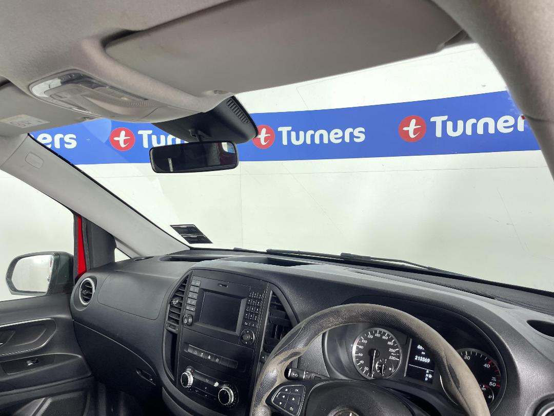 Photo '17' of Mercedes-Benz Vito Photo '17' of Mercedes-Benz Vito