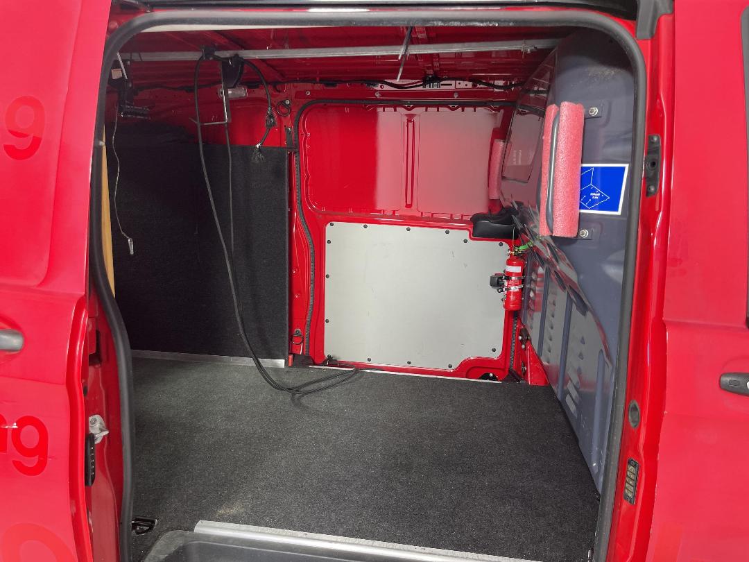 Photo '19' of Mercedes-Benz Vito Photo '19' of Mercedes-Benz Vito