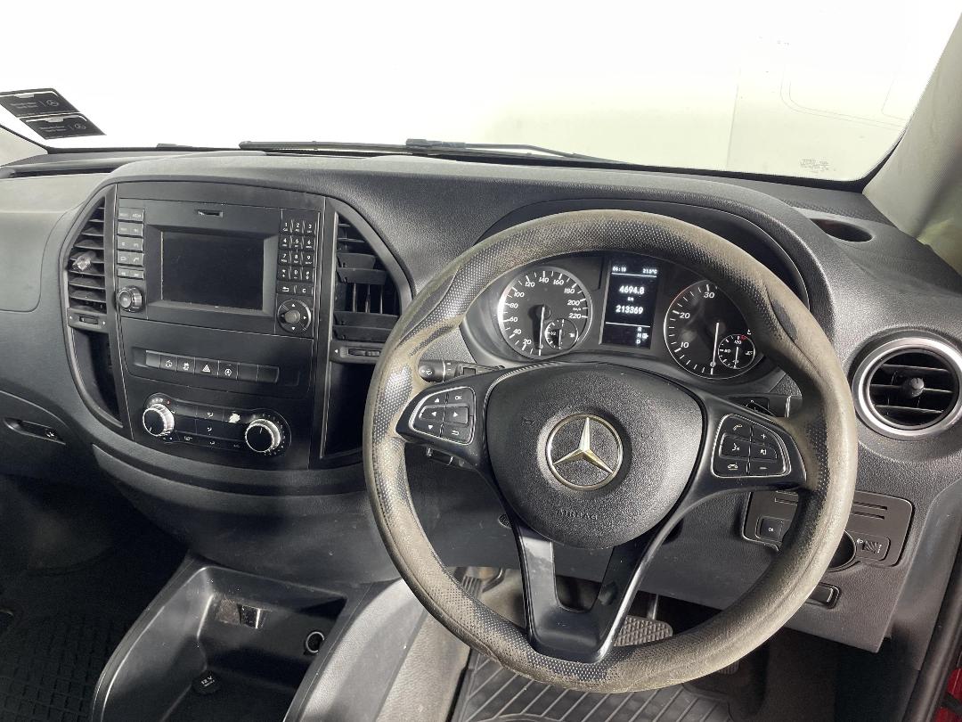 Photo '18' of Mercedes-Benz Vito Photo '18' of Mercedes-Benz Vito