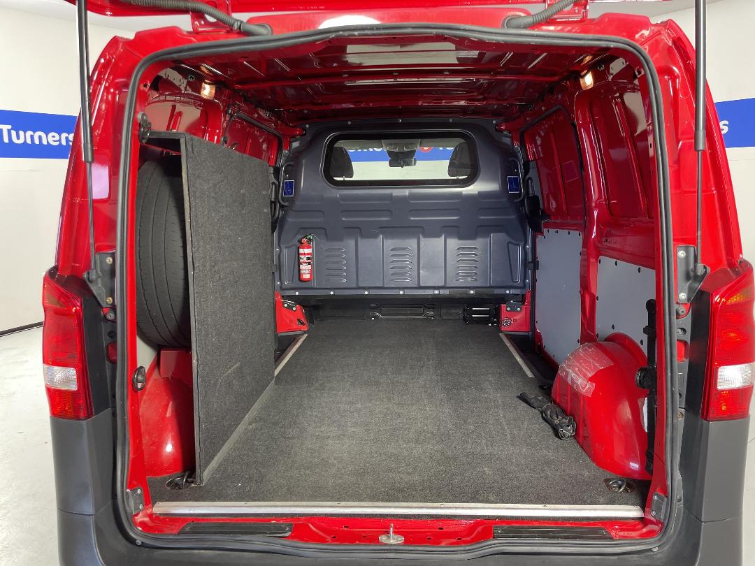 Photo '14' of Mercedes-Benz Vito Photo '14' of Mercedes-Benz Vito