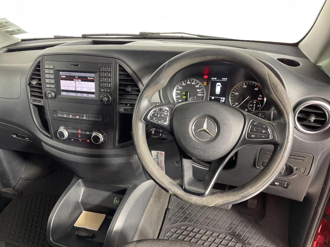 Photo '18' of Mercedes-Benz Vito Photo '18' of Mercedes-Benz Vito