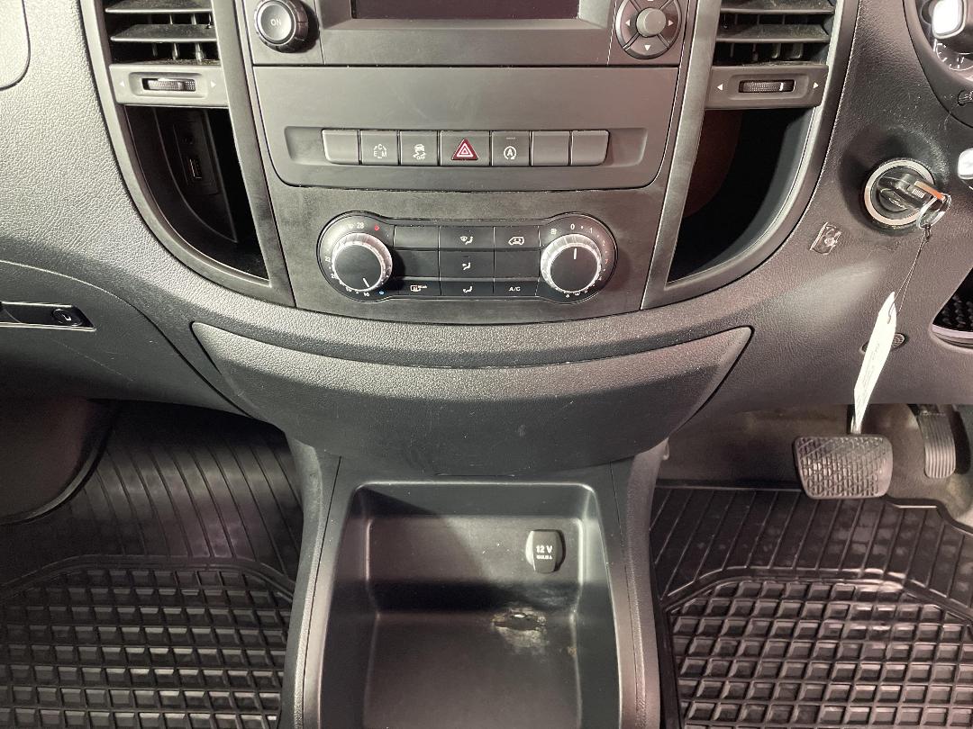 Photo '18' of Mercedes-Benz Vito