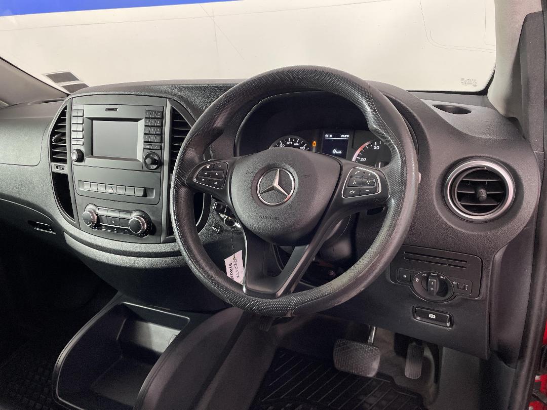 Photo '17' of Mercedes-Benz Vito