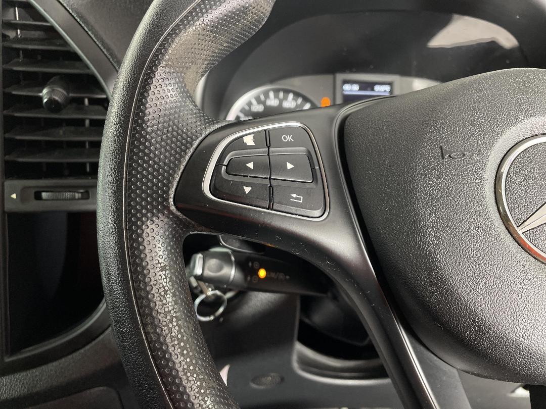 Photo '25' of Mercedes-Benz Vito