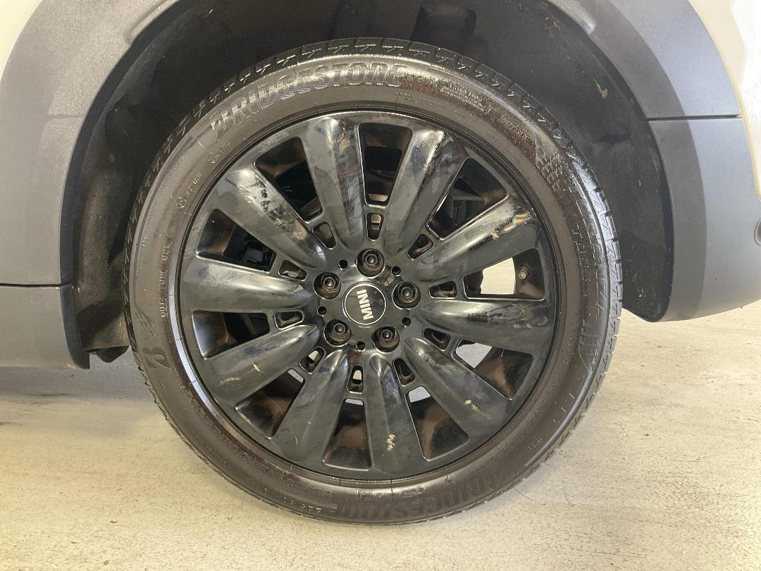 Photo '11' of Mini Countryman